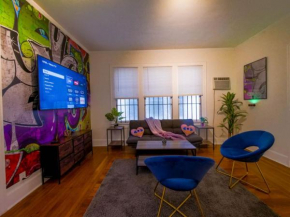 Miami style gem - central location